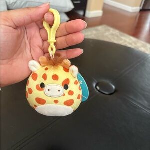 Gary the Giraffe Squishmallows Clip